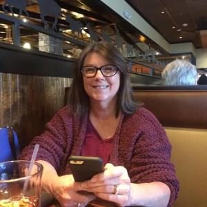 Meet your Posher, Debbie